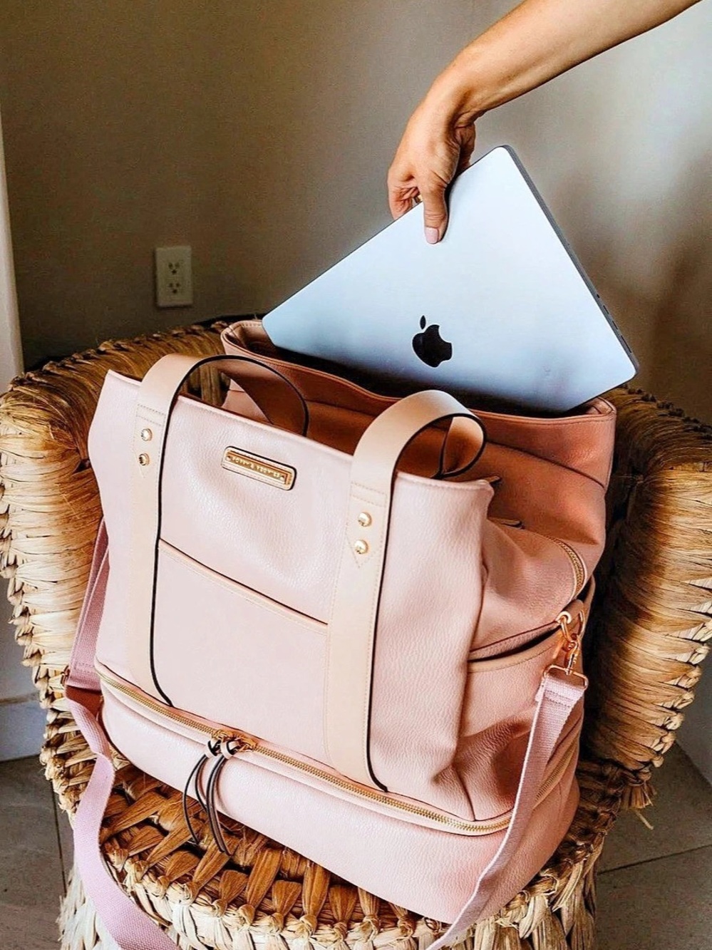 Poppy & Peonies Voyager Weekender Travel Bag – Blush Pink